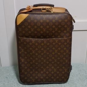 Authentic Louis Vuitton Rolling Monogram Pegase Legere